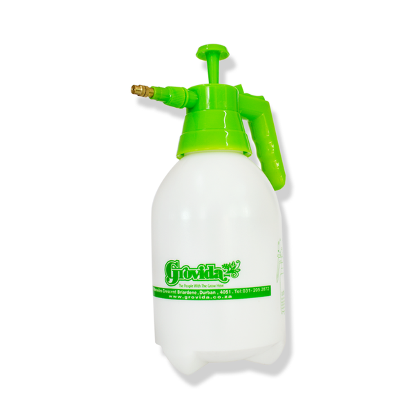 Grovida Hand Held Garden Pressure Sprayer with Adjustable Nozzle - 2L