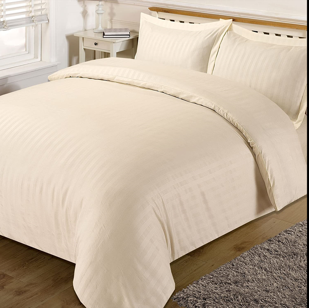 Relax Collection microfibre duvet cover 3 piece set - Cream