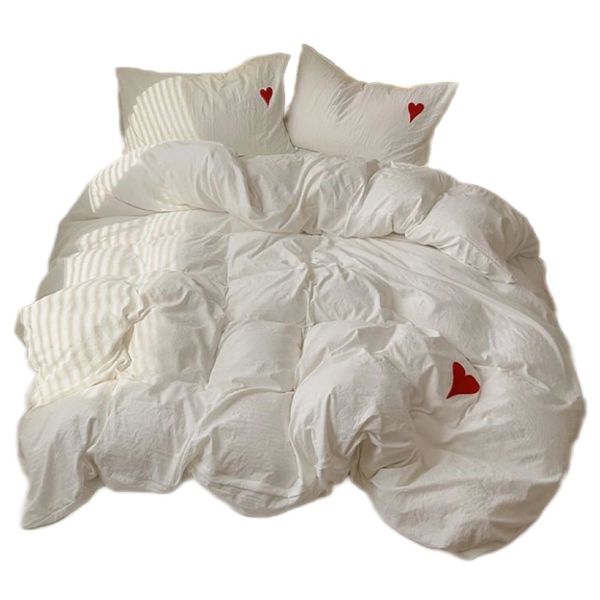 Home Romantic 4pcs White Bedding Set with Red Heart Embroidery
