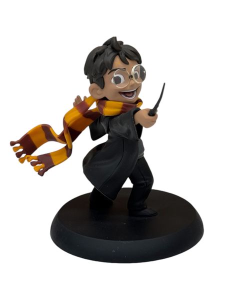 Quantum Mechanix Harry Potters First Spell Q-fig Figure
