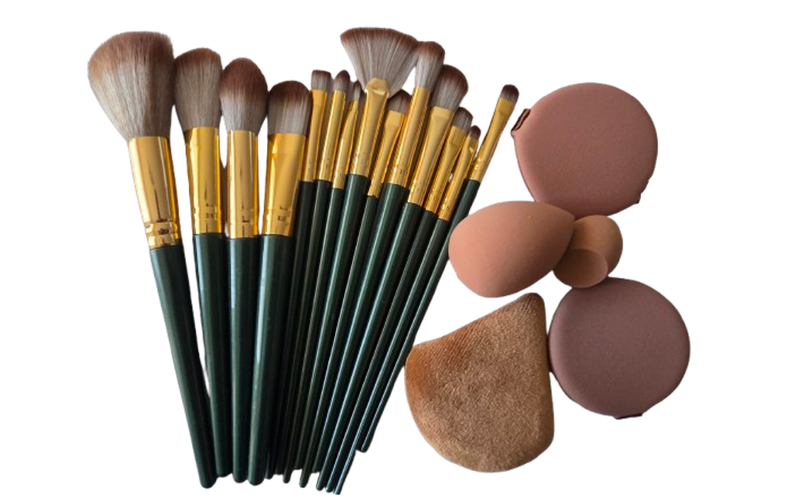 13 Face and Eye Makeup Brushes &amp; 5 Multi-Colour Sponge-Puffer Set - Brown