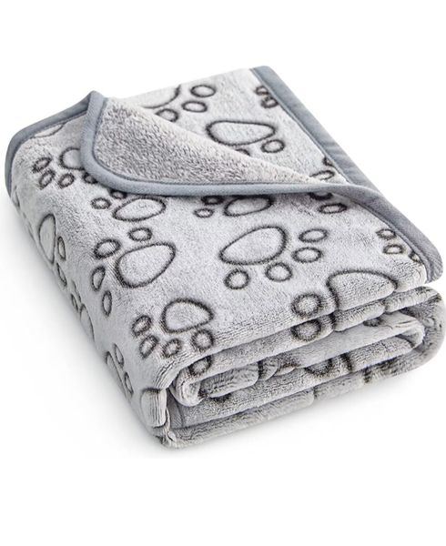 Soft Fleece Pet Blanket - Grey Paw Print Throw for Dogs , Cats &amp; Rabbits