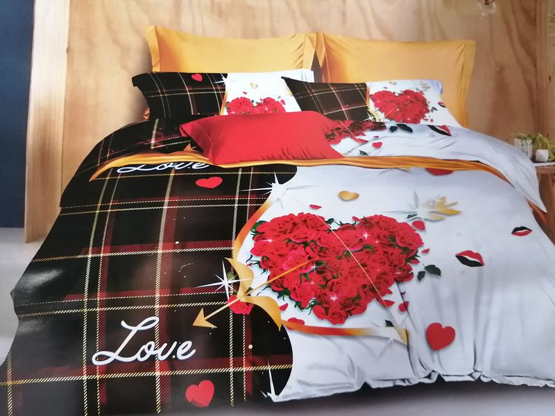 5 Piece Quilt Set Black White Heart Bedspread Se image