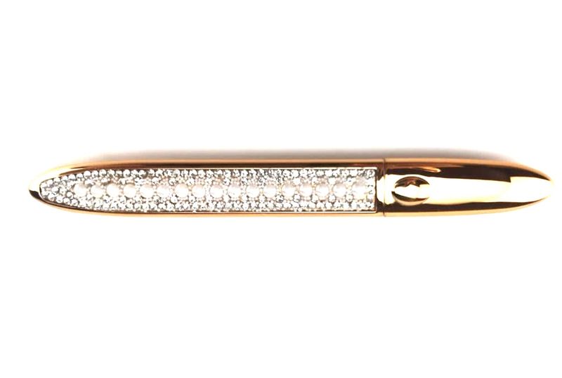 Quirky Lustre: 2-in-1 Eyeliner Lash Glue Pen - Pearl Bullet (Black)