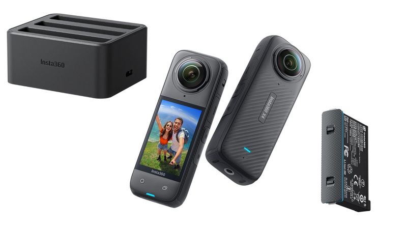 Insta360 X4 8K 360 Camera Bundle - Fast Charge Hub &amp; Extra Battery