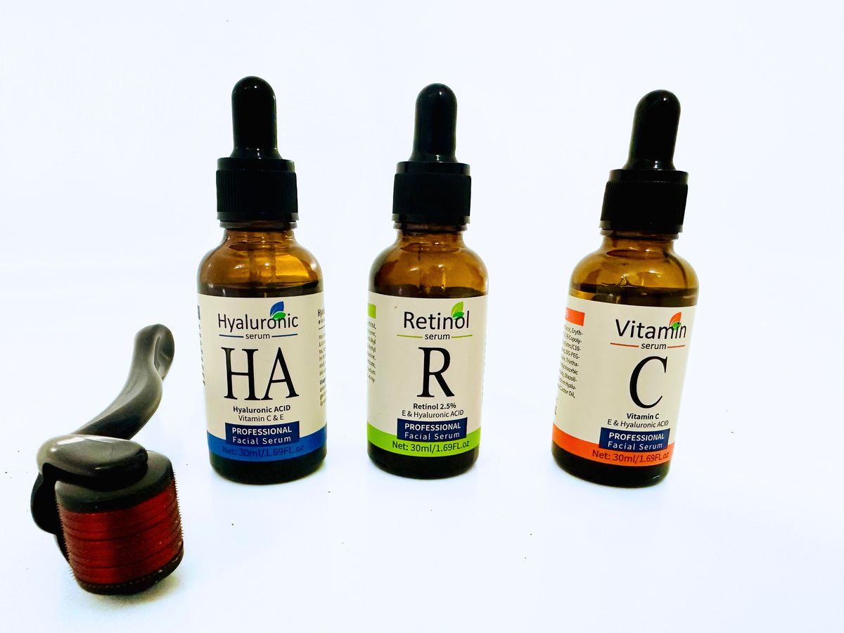 Face Serum Set Vitamin C, Retinol & Hyaluronic Acid with Derma Roller