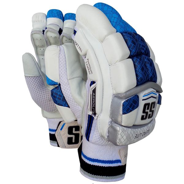 SS Aerolite Batting Gloves