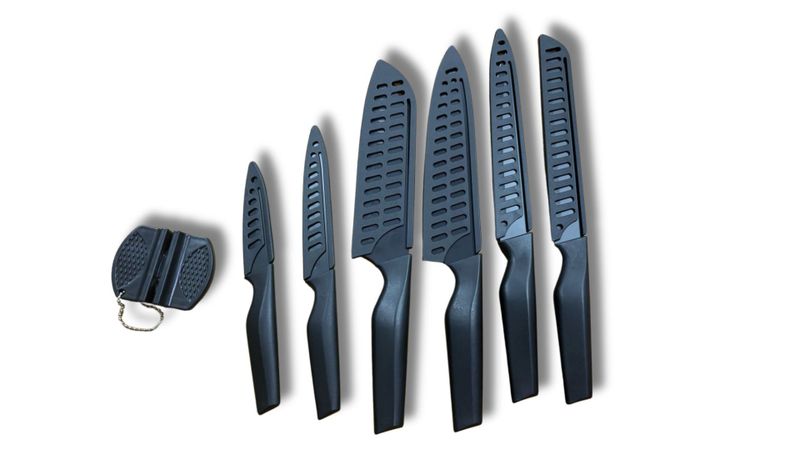 6 Kitchen Knife and Sharpener Set