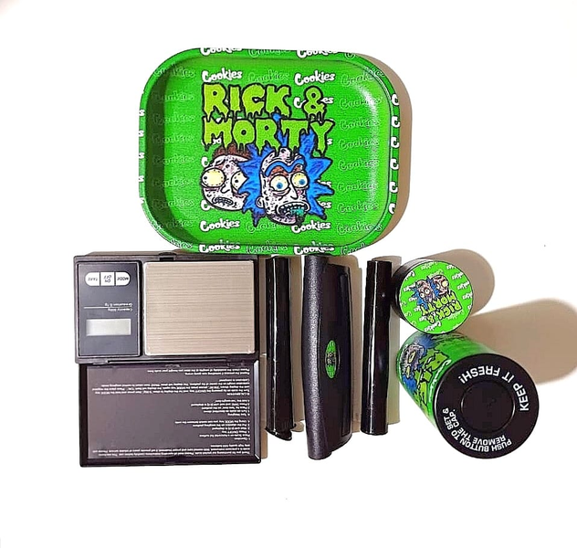 Cookies Rick &amp; Morty Rolling Tray Smoking Set