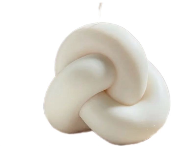 Geometric 3D Scented Candle Designed Like a Thick Knot
