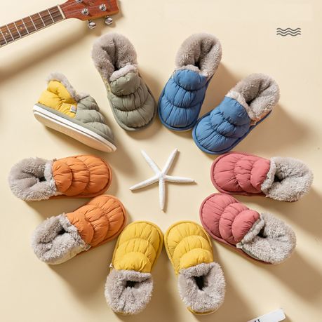 Super hot sale warm slippers