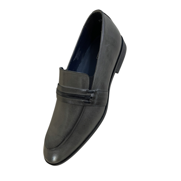 Men's Formal Leather Shoes . Apron Slip On Style / Brown
