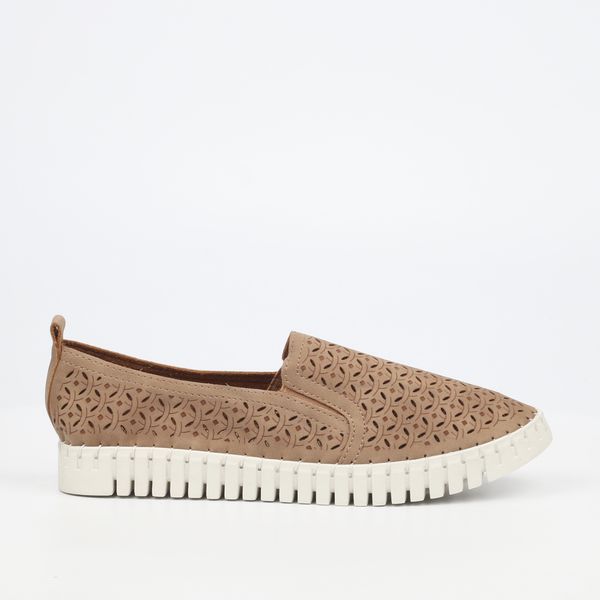 Butterfly Feet Classics Laguna 1 Women Faux Nubuck Pumps - Taupe