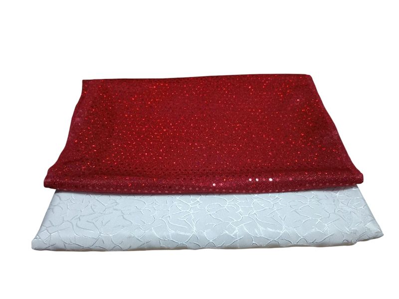 1 White Tablecloth With1 Red Runner Shaning One