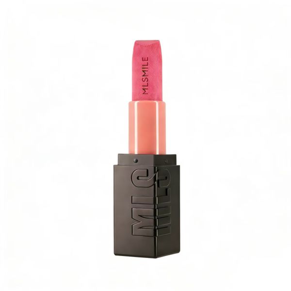 Long-Lasting, Velvety lipstick. Highly pigmented and Long-Lasting.