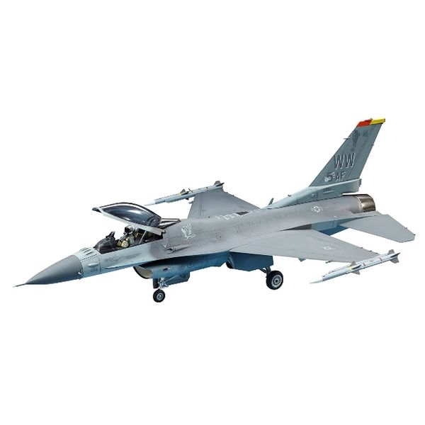 Tamiya 1/72 F-16CJ Fighting Falcon Plane Plastic Model Kit