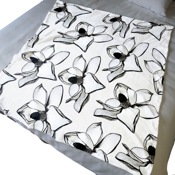 White and Black Beauty Light Weight Fleece Blanket