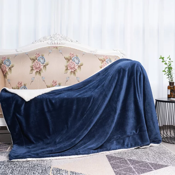 200x230 cm Sherpa-lined Fleece Blanket