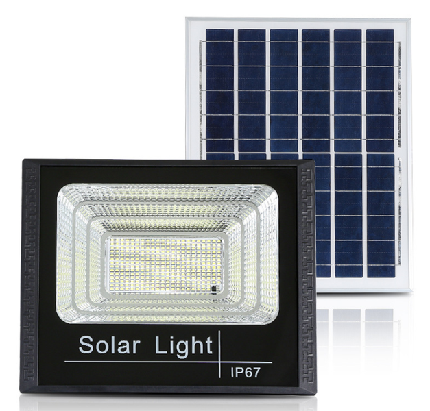 500W solar LED floodlight with remote control - IP66 protection level.
