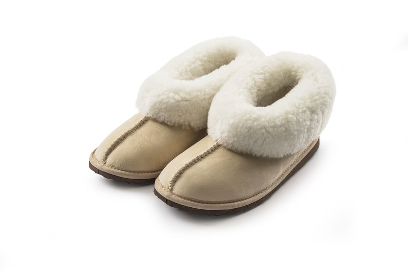 KARU Cosy Sheepskin Slippers