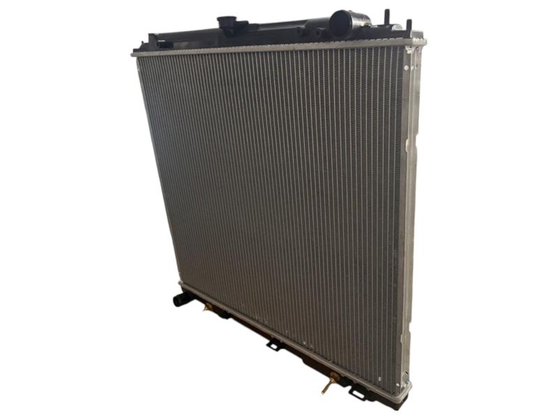 NISSAN NAVARA 4.0 2005- VQ40DE 24V 198KW Auto 6 Cyl Radiator