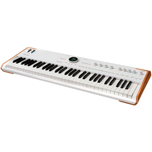 Arturia Astrolab 61 keyboard