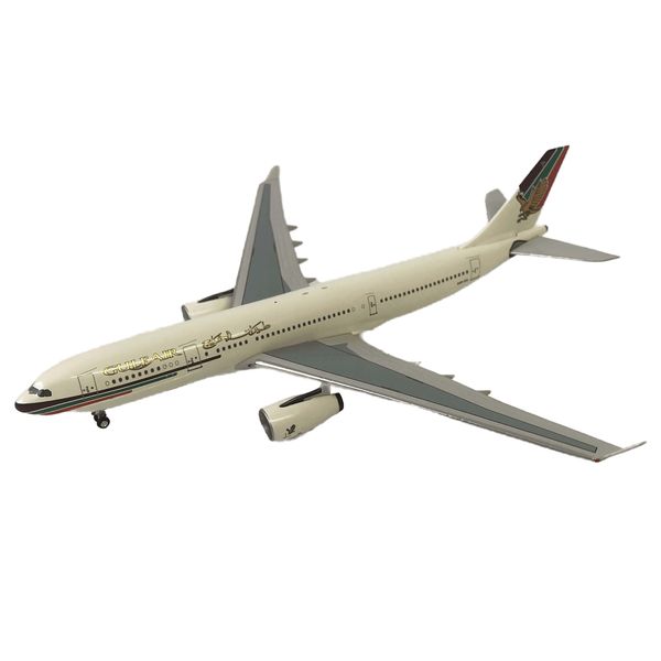 1:400 Scale, Gulf Air, Airbus A330-200, Metal Display Model Aircraft.