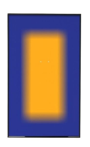 BrIQs - High-End Car Display Frame