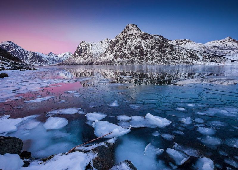 Premium Framed Canvas Print: Lofoten Islands