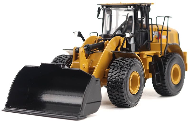 Diecast Masters 1/50 CAT 950 Wheel Loader Diecast Model