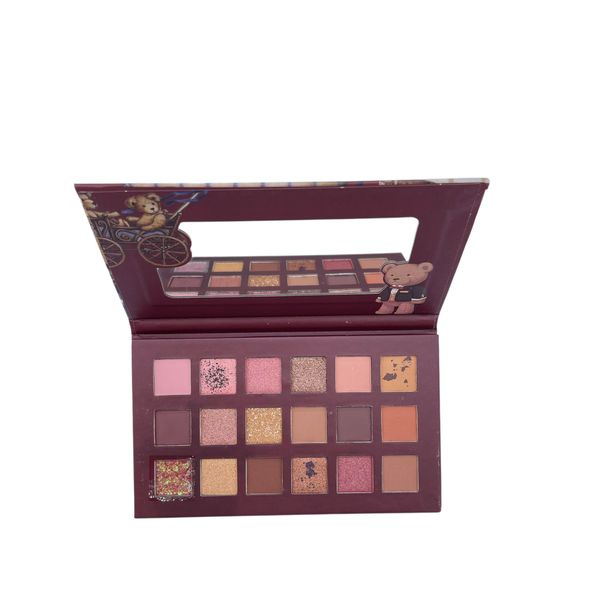 Muge Leen Eyeshadow Palette 18 Colour
