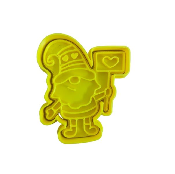 Hubbe Cookie Cutter - Gnome with Heart Sign