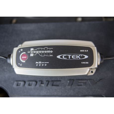 CTEK (56-305) MXS 5.0-12 Volt Battery Charger