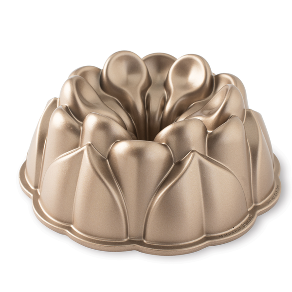 Nordic Ware Magnolia Bundt Pan