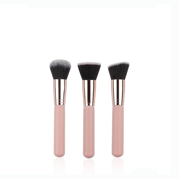 Wooden Handle Blush Brush for Flawless Concealing Professional Contouring