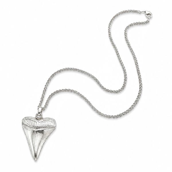 Morrisons 925 Sterling Silver Shark's Tooth Pendant and Wheat-link Chain