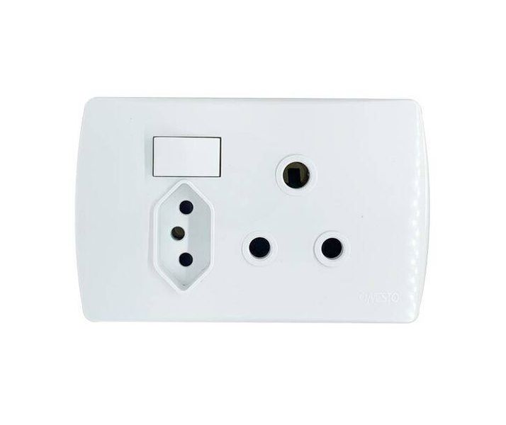 Trinity Single RSA &amp; NEW ZA Plug Socket Horizontal 4X2