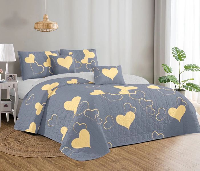 Lovely Bedspread - 5 Piece