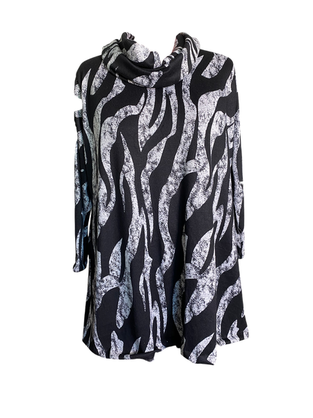 Plus Size Winter Top With Snood