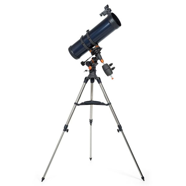 Celestron Astromaster 130EQ Including T-Adapter Barlow &amp; Smartphone Adapter