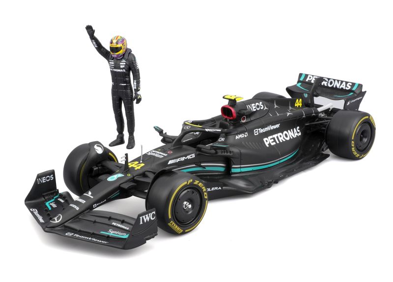 Bburago 1/24 Mercedes W14 F1 with figure - #44 Lewis Hamilton (23cm Long)