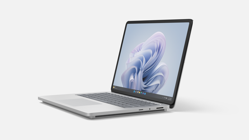 Surface Laptop Studio 2 14.4" touchscreen i7 16GB 512GB SSD + STYLIST PEN