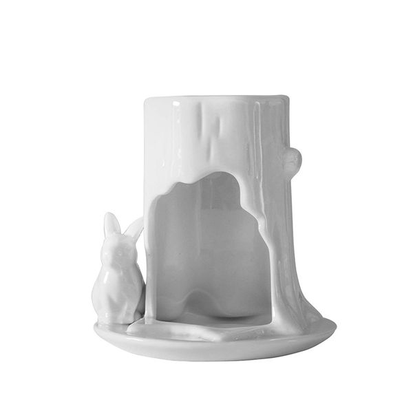 Classic American white ceramic relief rabbit aromatherapy Candle Holder