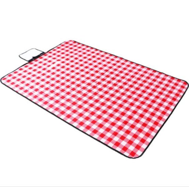 Olive Tree - Picnic Mat - 200cm x 150cm - Classic Red &amp; White Checkered