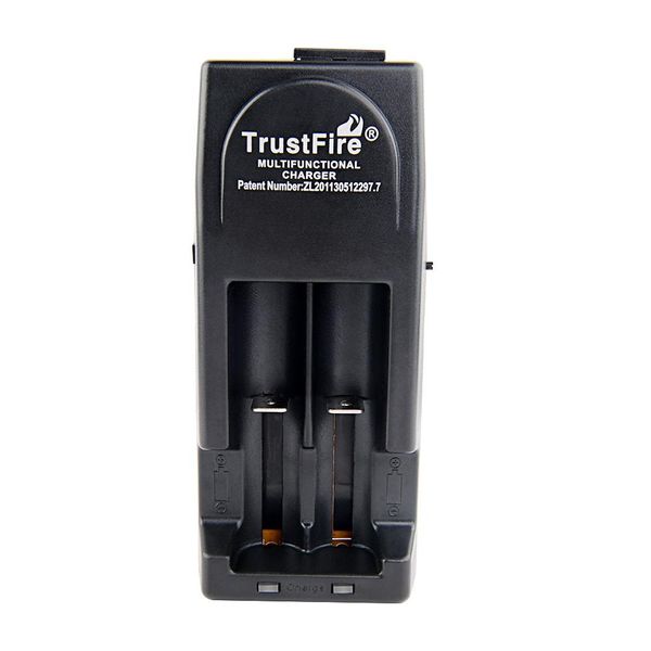 TrustFire TR-001 Charger