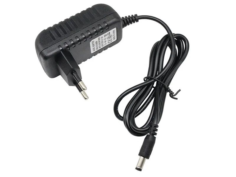 ZATECH Plug &amp; Play 9V 2A Power Supply: DC Jake 5.5x2.5mm