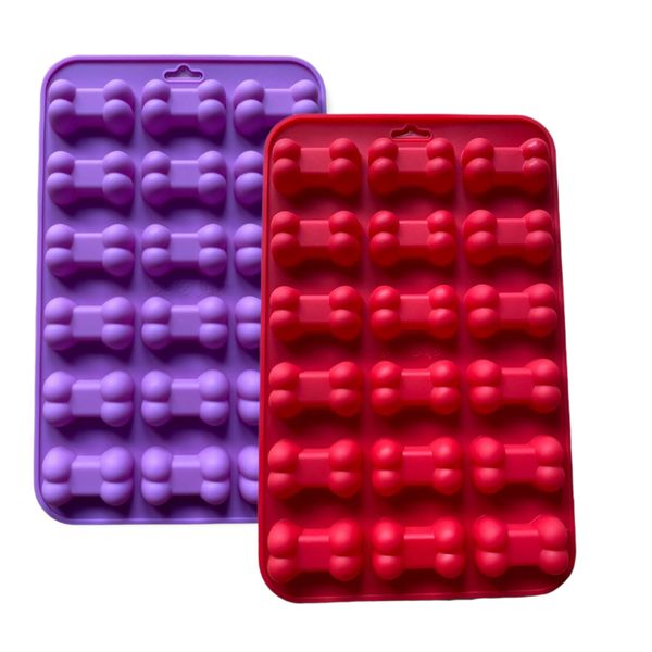 Set of 2 Bone Shaped Silicone Baking Moulds