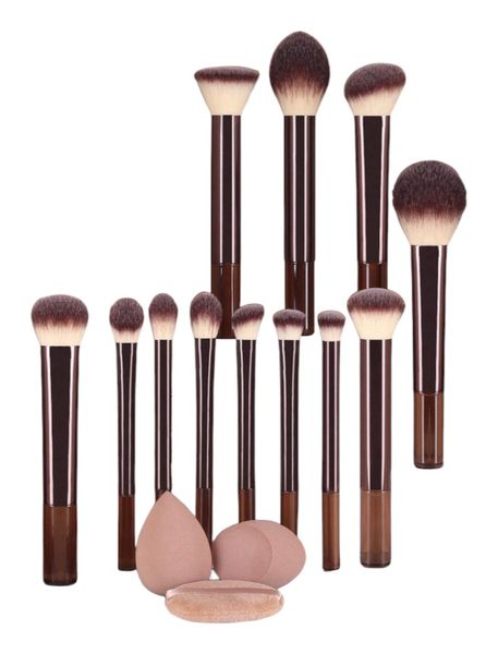 15 Piece Synthetic Makeup Brush Set With Multipurpose Applicators - Brown