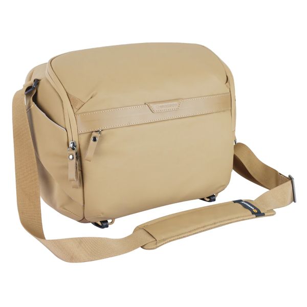 Vanguard Metro 7L Shoulder Bag Compatible with Mirrorless &amp; DSLR, Beige