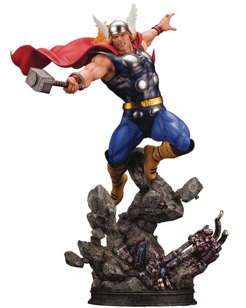 Thor Marvel Universe Avengers Fine Art Statue